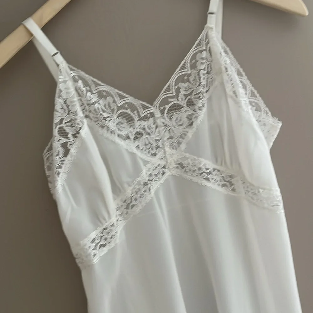 Vintage Betty Ray Chemise Full Slip‎ White Nylon Size S - Picture 3 of 14